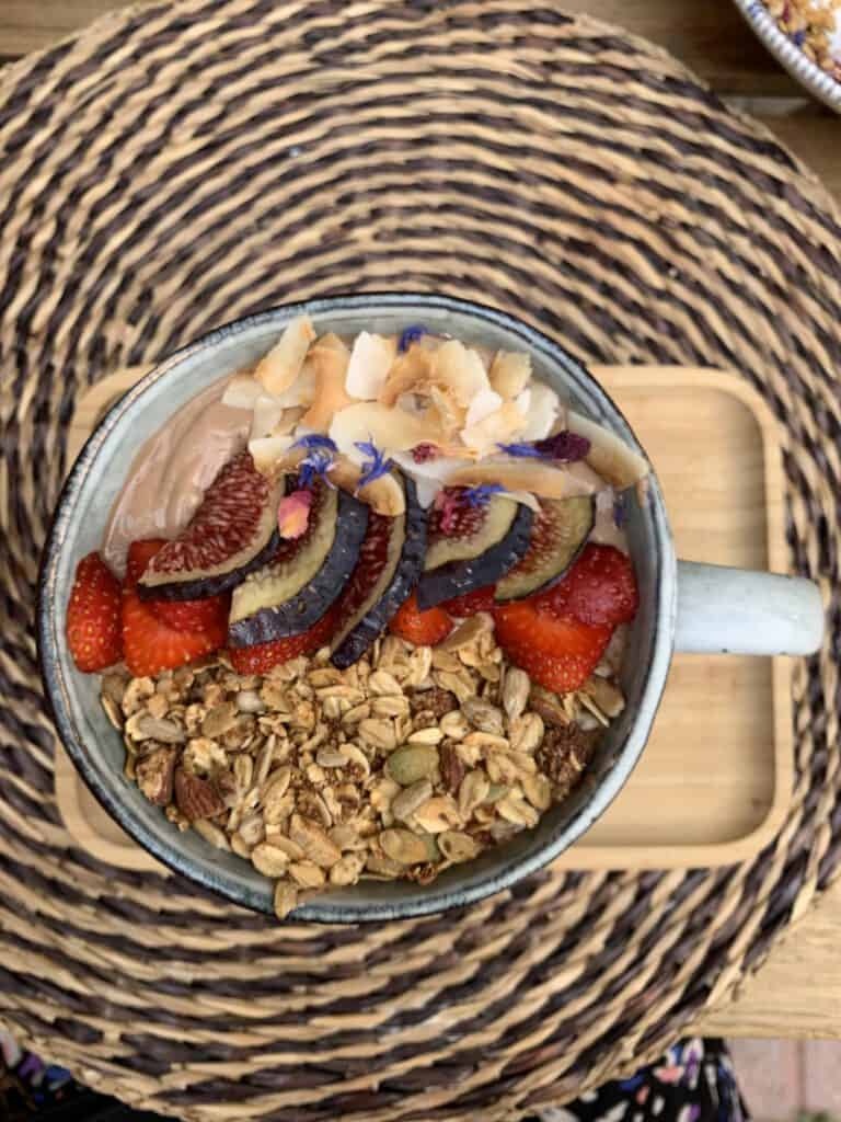 Ladybug Coffee Roasters - choco peanut bowl