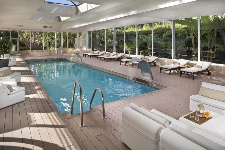 Gran Melia Don Pepe - binnenzwembad