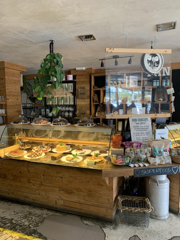 Organic Food Market Marbella - vitrine