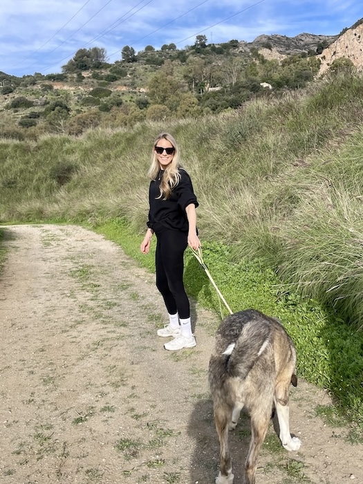Wandelen met asielhonden Triple A Marbella